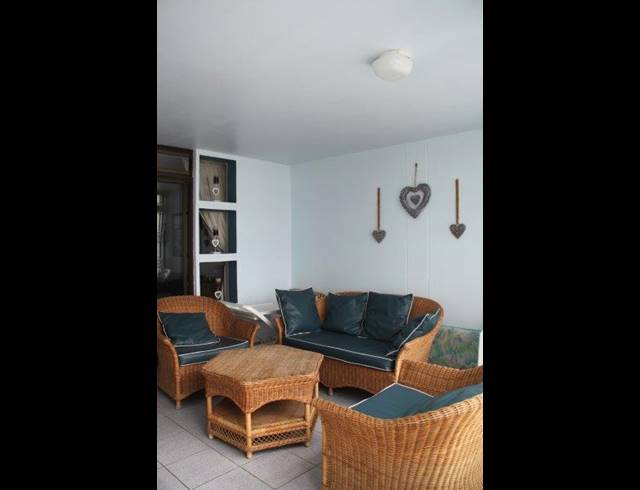 3 BEDROOM APARTMENT FOR SALE IN MANABA BEACH